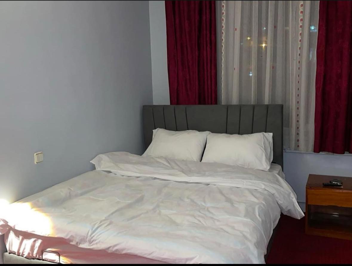 Oez Altinbasak Otel Ankara Eksteriør bilde