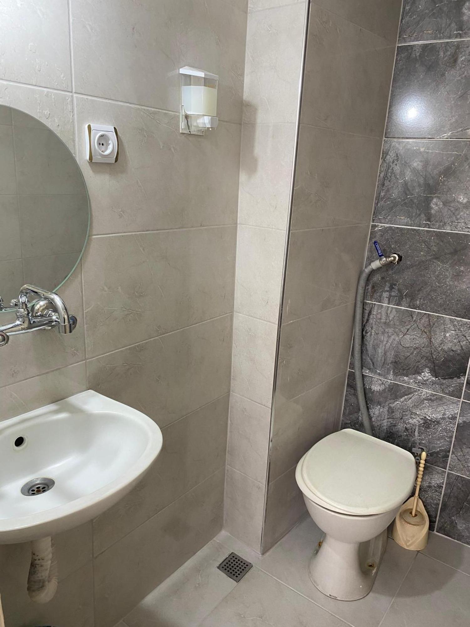 Oez Altinbasak Otel Ankara Eksteriør bilde